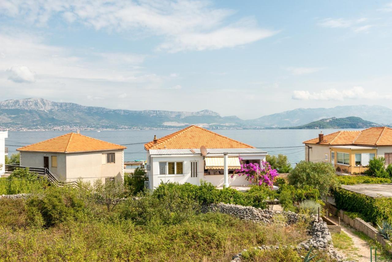Apartments By The Sea Slatine, Ciovo - 11047 Extérieur photo