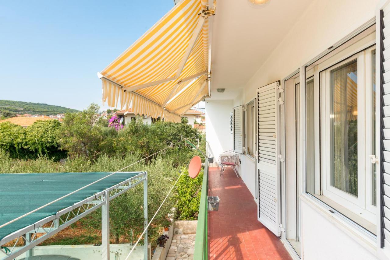 Apartments By The Sea Slatine, Ciovo - 11047 Extérieur photo