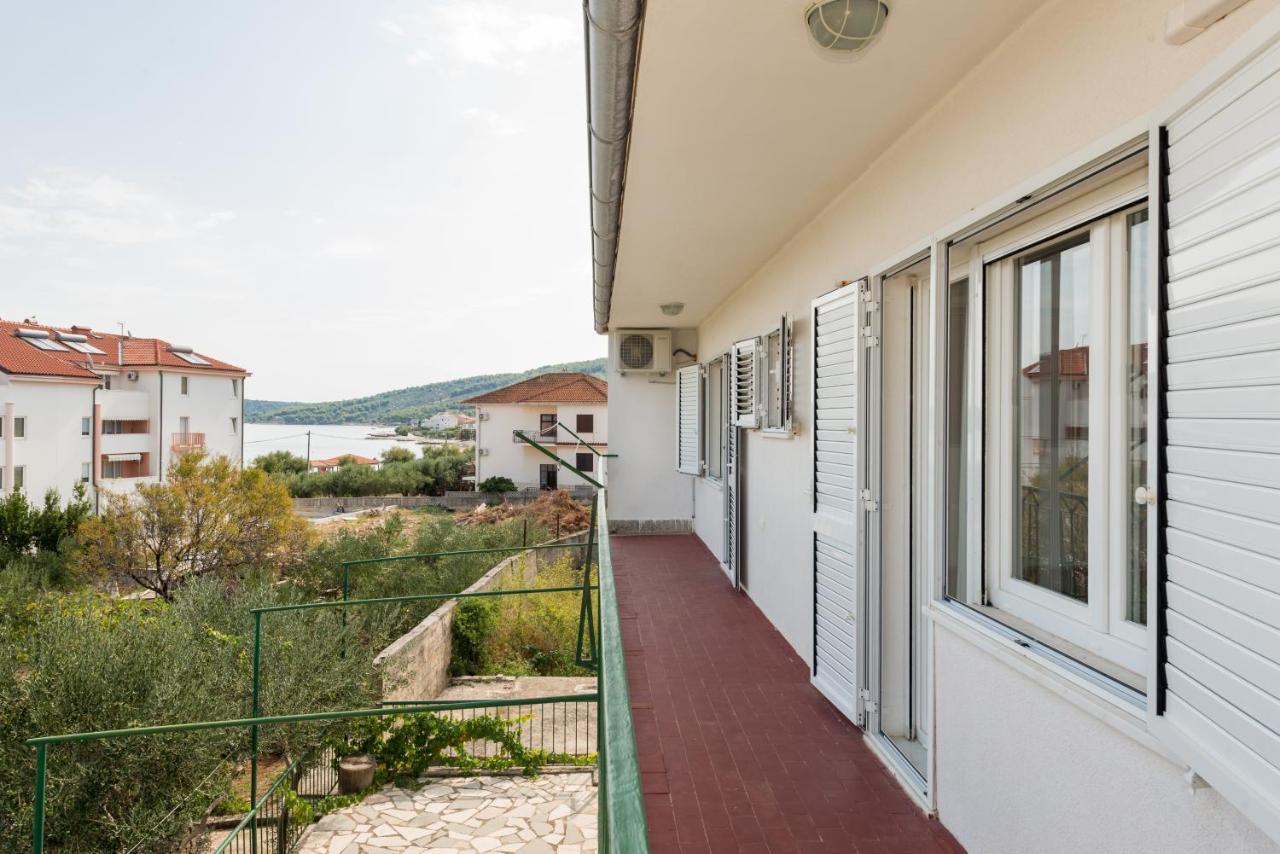 Apartments By The Sea Slatine, Ciovo - 11047 Extérieur photo